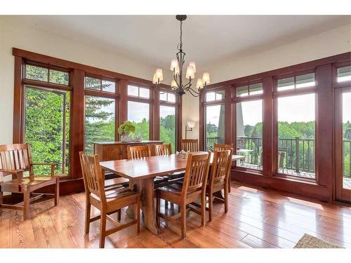 32 Wolfwillow Ridge, Rural Rocky View County, AB - Indoor Photo Showing Dining Room