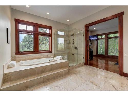 32 Wolfwillow Ridge, Rural Rocky View County, AB - Indoor Photo Showing Bathroom