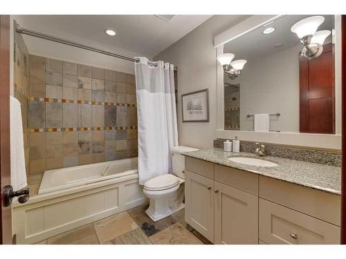 32 Wolfwillow Ridge, Rural Rocky View County, AB - Indoor Photo Showing Bathroom