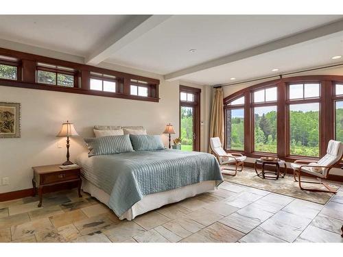 32 Wolfwillow Ridge, Rural Rocky View County, AB - Indoor Photo Showing Bedroom