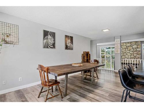 8-5400 Dalhousie Drive Nw, Calgary, AB - Indoor Photo Showing Dining Room