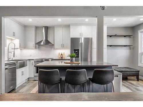 8-5400 Dalhousie Drive Nw, Calgary, AB - Indoor Photo Showing Kitchen With Stainless Steel Kitchen With Upgraded Kitchen