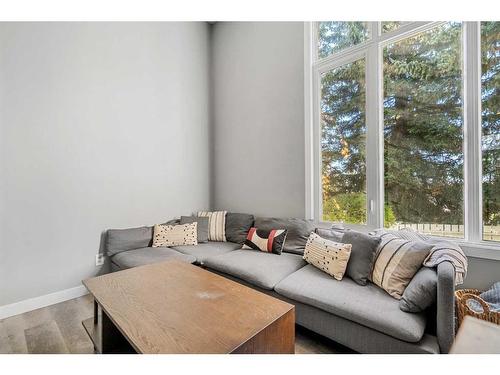 8-5400 Dalhousie Drive Nw, Calgary, AB - Indoor