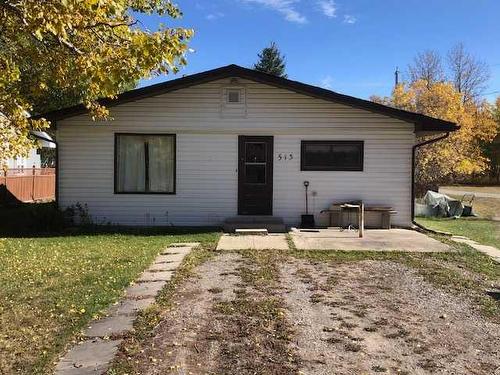 513 Centre Street North, Sundre, AB - Outdoor