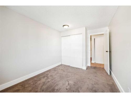 307-1915 26 Street Sw, Calgary, AB - Indoor Photo Showing Other Room