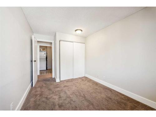 307-1915 26 Street Sw, Calgary, AB - Indoor Photo Showing Other Room