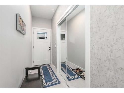 3008 85 Street Sw, Calgary, AB - Indoor Photo Showing Other Room