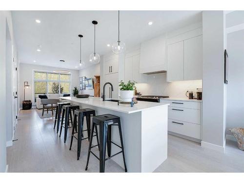 3008 85 Street Sw, Calgary, AB - Indoor Photo Showing Kitchen With Upgraded Kitchen