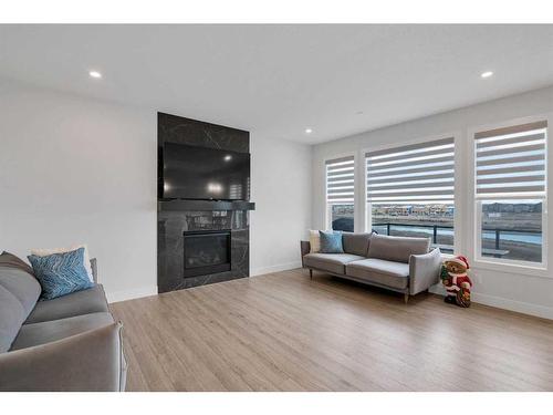 275 Lucas Way, Calgary, AB - Indoor Photo Showing Living Room