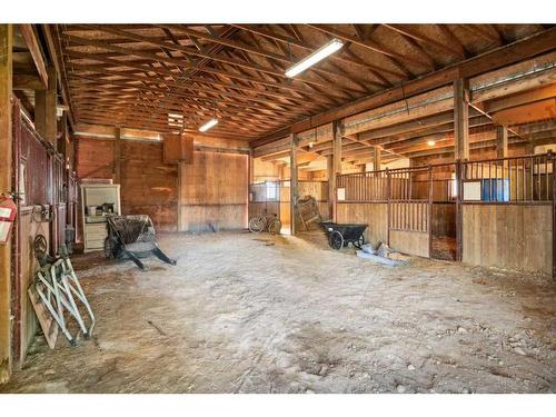 272187 Township Road 240, Rural Rocky View County, AB - Indoor