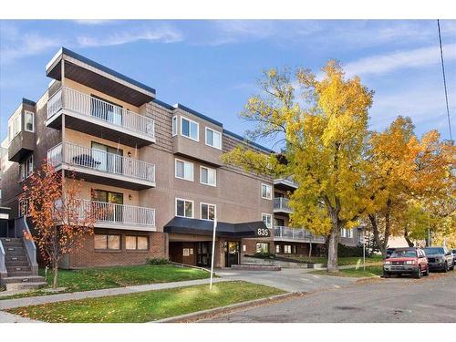 302-835 19 Avenue Sw, Calgary, AB - Outdoor With Balcony With Facade