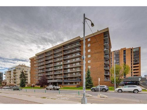 805-1335 12 Avenue Sw, Calgary, AB - Outdoor With Balcony With Facade