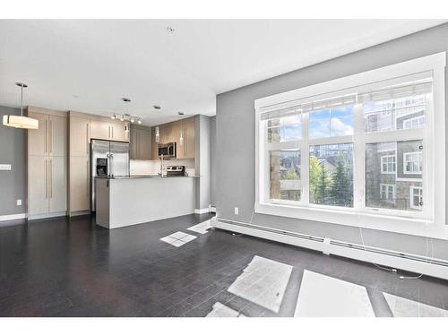 1211-11 Mahogany Row Se, Calgary, AB - Indoor Photo Showing Kitchen