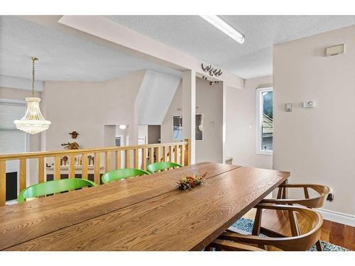 224 Jasper Way, Banff, AB - Indoor Photo Showing Dining Room