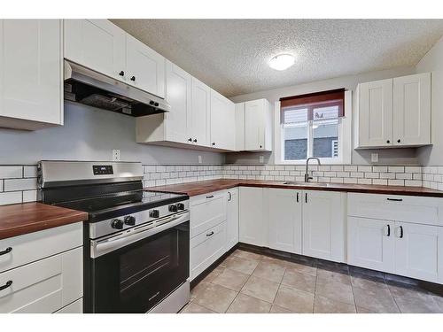 101-1817 11 Avenue Sw, Calgary, AB - Indoor Photo Showing Kitchen