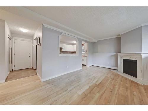 101-1817 11 Avenue Sw, Calgary, AB - Indoor Photo Showing Other Room