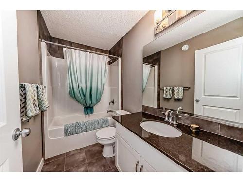 270 Chaparral Valley Terrace Se, Calgary, AB - Indoor Photo Showing Bathroom