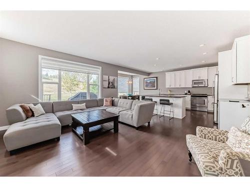 270 Chaparral Valley Terrace Se, Calgary, AB - Indoor Photo Showing Living Room