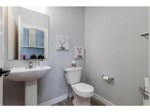 776 Livingston Hill Ne, Calgary, AB - Indoor Photo Showing Bathroom