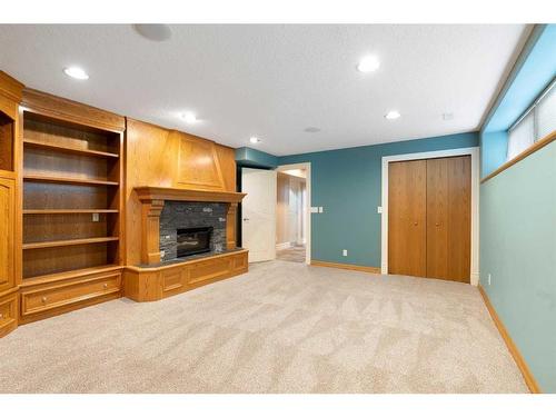 307 Wildwood Drive Sw, Calgary, AB - Indoor With Fireplace