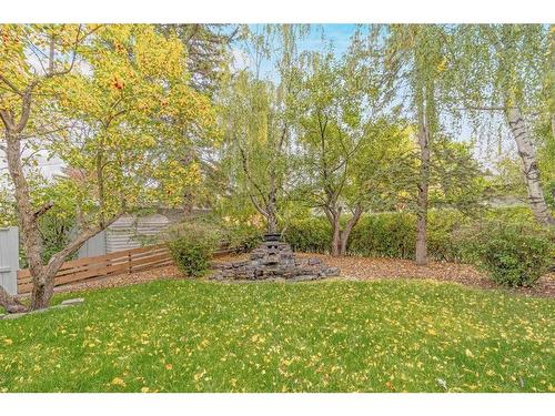 307 Wildwood Drive Sw, Calgary, AB - Outdoor