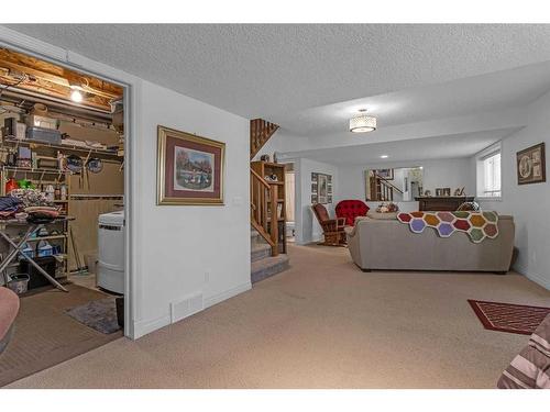 41 Rowland Lane, Okotoks, AB - Indoor