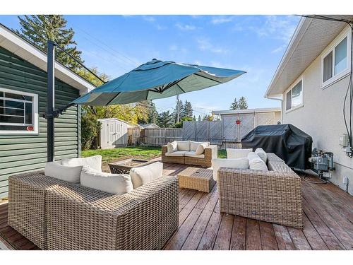 1432 Northmount Drive Nw, Calgary, AB - Outdoor With Deck Patio Veranda With Exterior