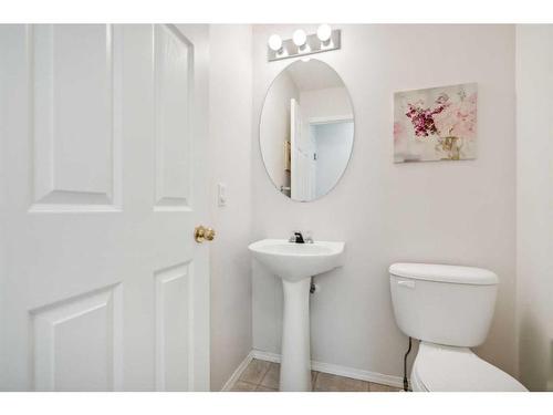 157 Evansmeade Circle Nw, Calgary, AB - Indoor Photo Showing Bathroom