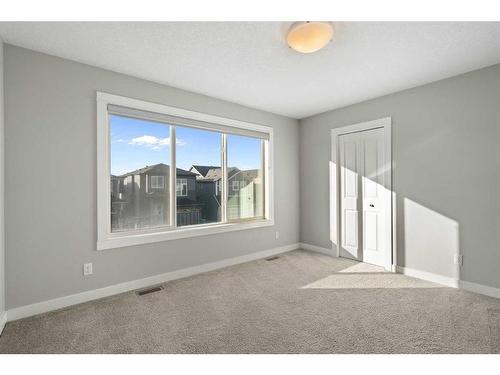 628 Midtown Place Sw, Airdrie, AB - Indoor Photo Showing Other Room