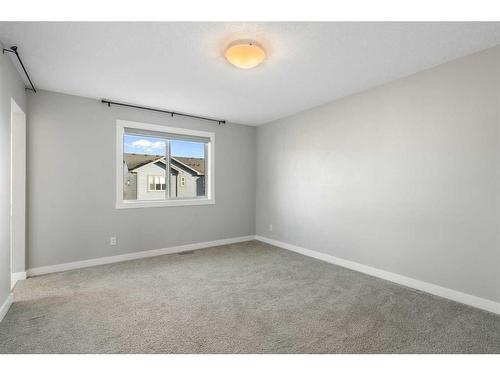 628 Midtown Place Sw, Airdrie, AB - Indoor Photo Showing Other Room