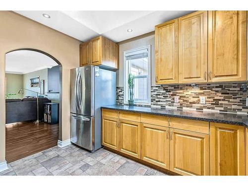 2210 23 Street, Nanton, AB - Indoor Photo Showing Kitchen