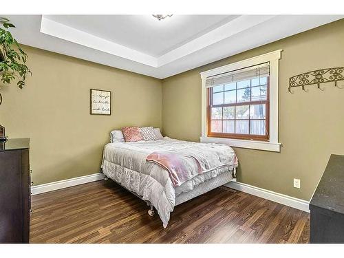 2210 23 Street, Nanton, AB - Indoor Photo Showing Bedroom