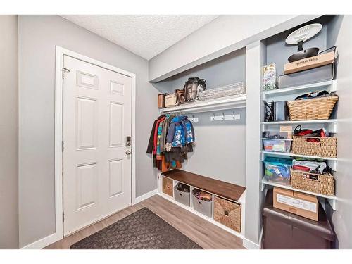 171 Templehill Drive Ne, Calgary, AB - Indoor Photo Showing Other Room