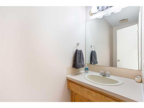 103 Ranch Glen Place Nw, Calgary, AB - Indoor Photo Showing Bathroom