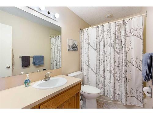 103 Ranch Glen Place Nw, Calgary, AB - Indoor Photo Showing Bathroom