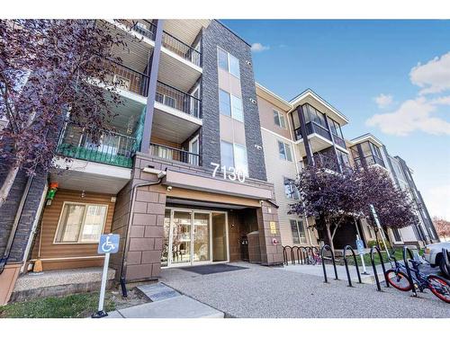 107-7130 80 Ave Ne, Calgary, AB - Outdoor