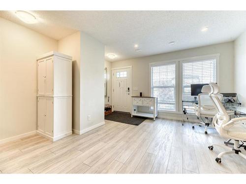 122 Cranbrook Square Se, Calgary, AB - Indoor Photo Showing Office