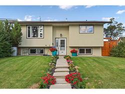 4007 Dovercrest Drive SE Calgary, AB T2B 1X6