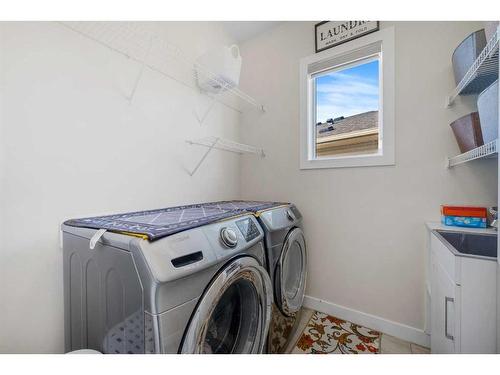 55 Walden Place Se, Calgary, AB - Indoor Photo Showing Laundry Room