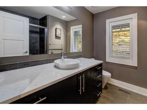 16 Spring Valley Way Sw, Calgary, AB - Indoor Photo Showing Bathroom