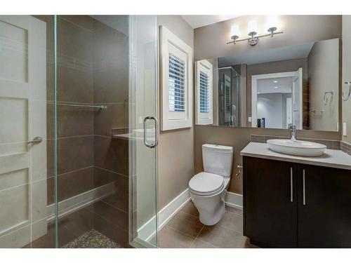 16 Spring Valley Way Sw, Calgary, AB - Indoor Photo Showing Bathroom