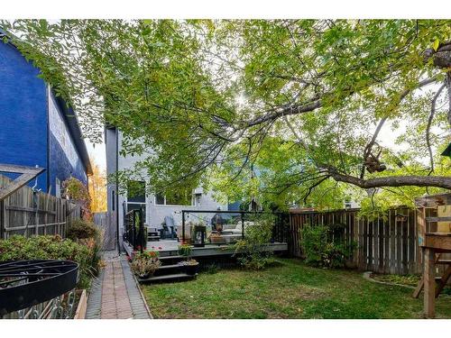 1638 Westmount Boulevard Nw, Calgary, AB - Outdoor With Deck Patio Veranda