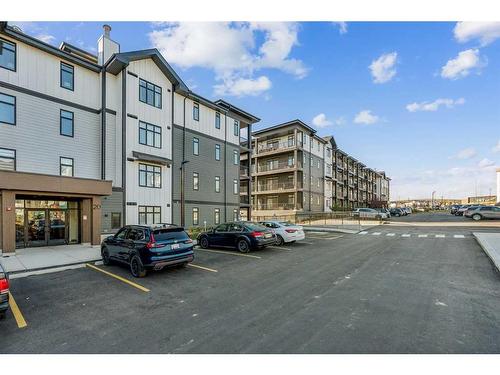 202-20 Sage Hill Nw, Calgary, AB - Outdoor