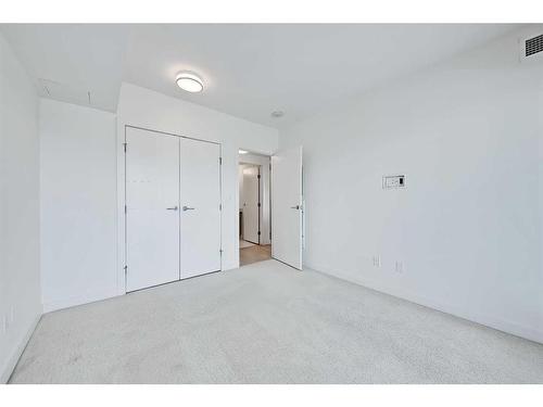 3205-930 6 Avenue Sw, Calgary, AB - Indoor Photo Showing Other Room