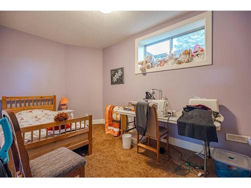 244122 Conrich Road, Rural Rocky View County, AB - Indoor Photo Showing Bedroom