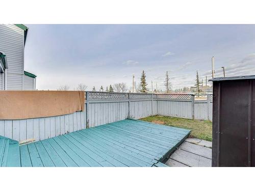 16-131 Templehill Drive Ne Drive Ne, Calgary, AB - Outdoor