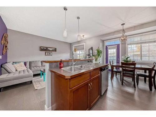 264 Rockyspring Grove Nw, Calgary, AB - Indoor Photo Showing Kitchen With Double Sink