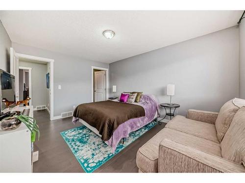 264 Rockyspring Grove Nw, Calgary, AB - Indoor Photo Showing Bedroom