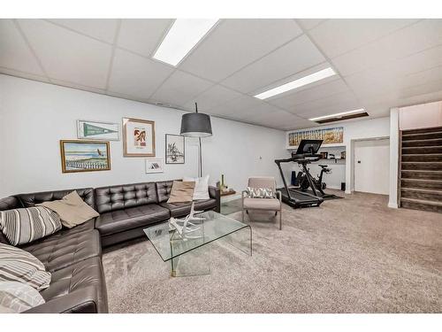 14203 Parkland Boulevard Se, Calgary, AB - Indoor