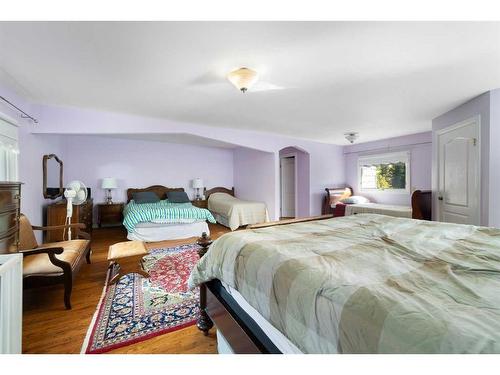 233107 Wintergreen Road, Rural Rocky View County, AB - Indoor Photo Showing Bedroom